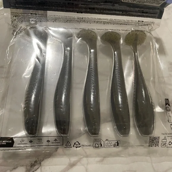 Fake Fishing baits - Picture 3 of 3